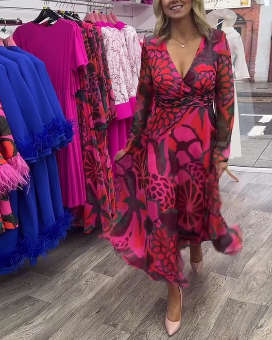 Bred svängklänning med djup V-midja