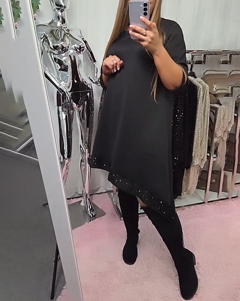 Klänning Med Oregelbunden Fåll Och Lapptäcktsdetaljer