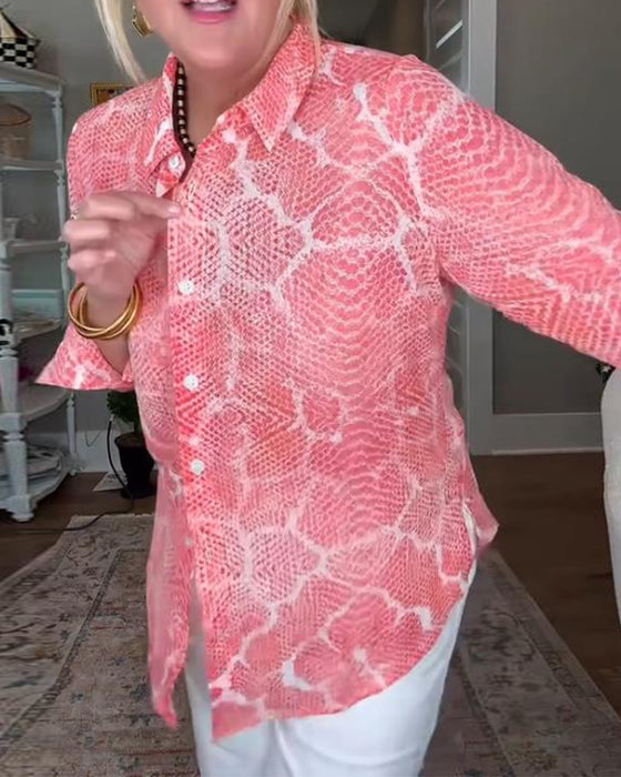 Blus Med Knappad Och Texturerad Egenskaper