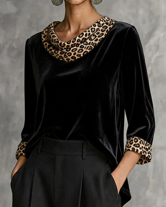 Topp Leopardkant Mockneck Sammet