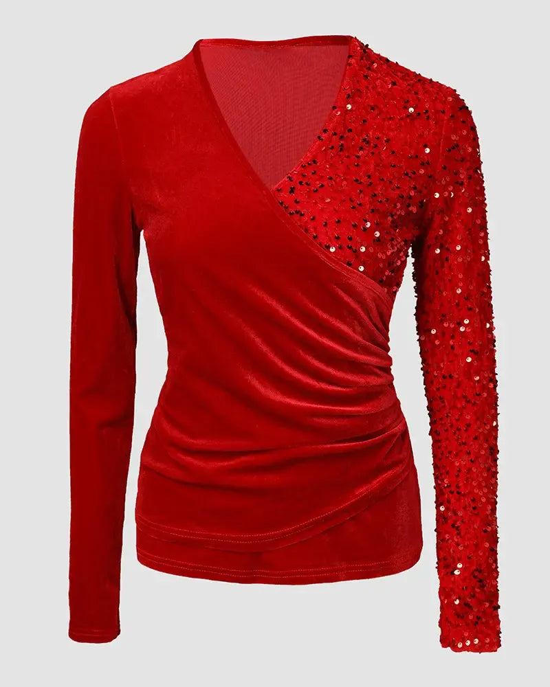 Topp Med Djup V-Ringning Och Lappverk