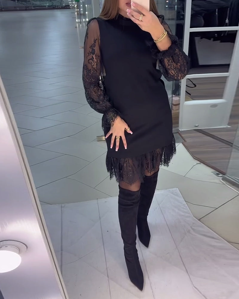 Spetskantad Lappverk Klänning