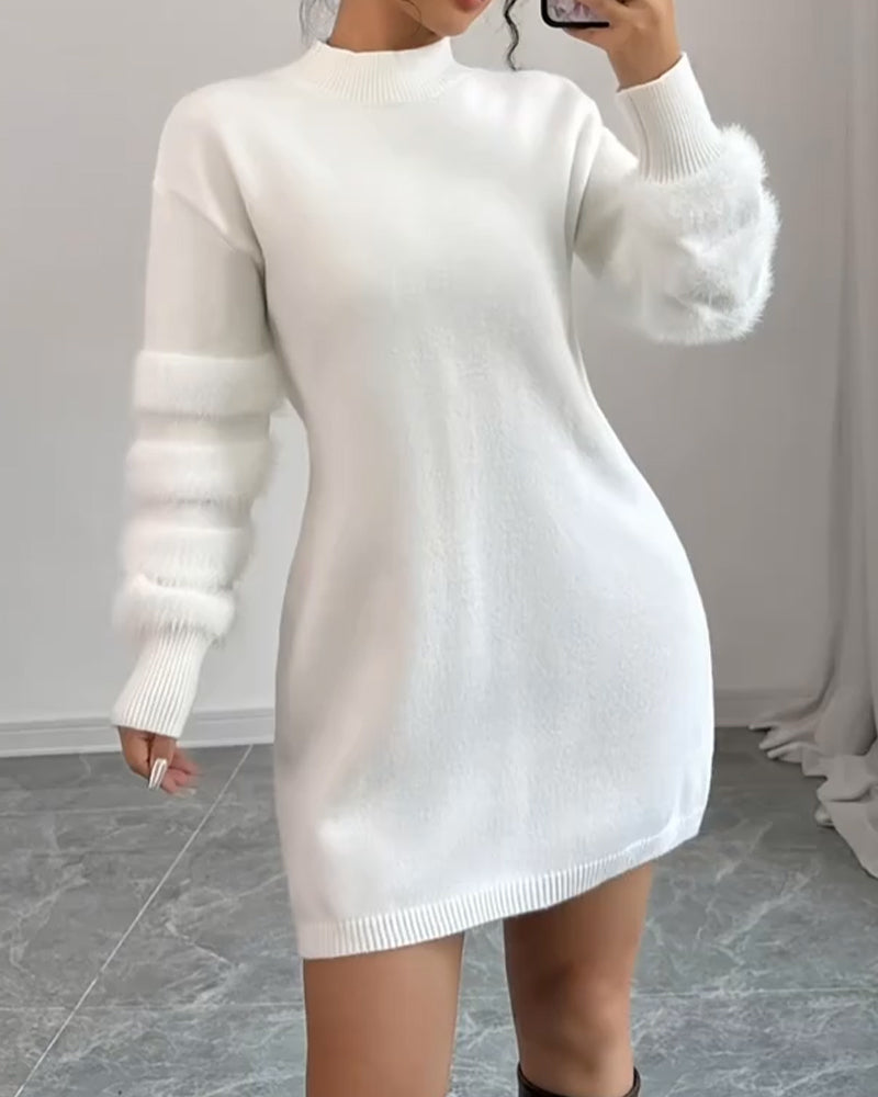 Elegant Och Stilfull Klänning Med Hög Halsringning