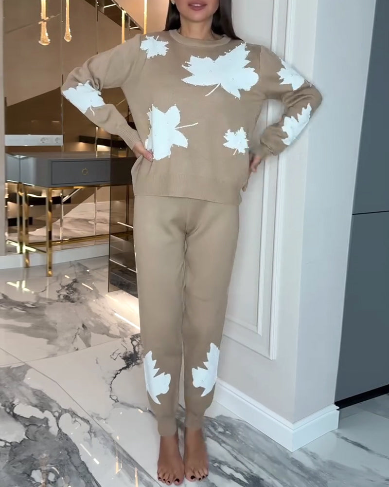 Tvådelad Set Med Lönnlövsprint