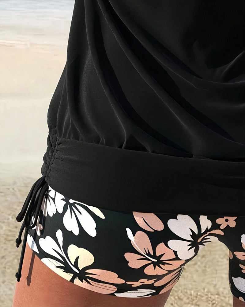 Badbyxor Med Blommönster, Två-Delat Design Och Chic Stämning