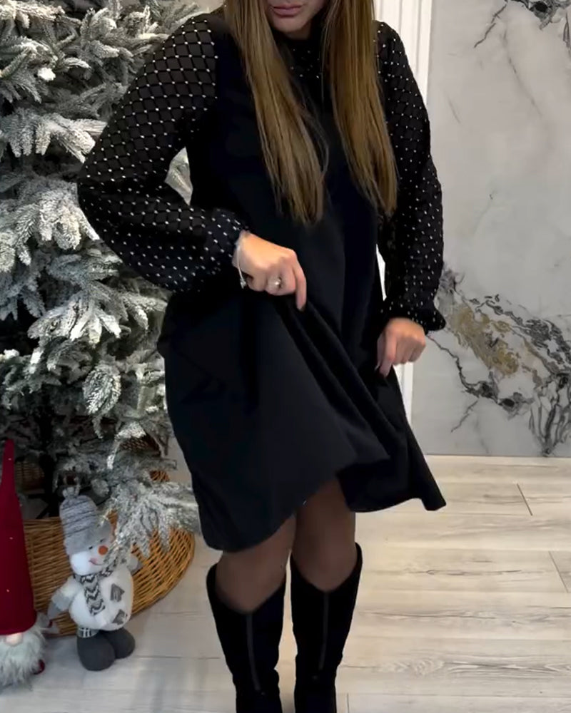 Klänning Glittrande Lappverk Rund Halsringning