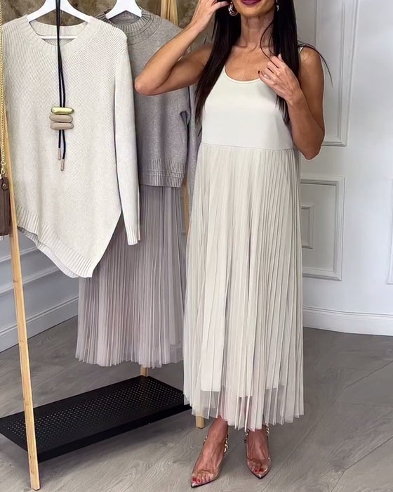 Tvådelat Set Med Pullover Och Kjol I Rund Halsringning Och Oregelbunden Design