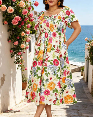 Klänning Fyrkantig Hals Blommig Smockad Midja