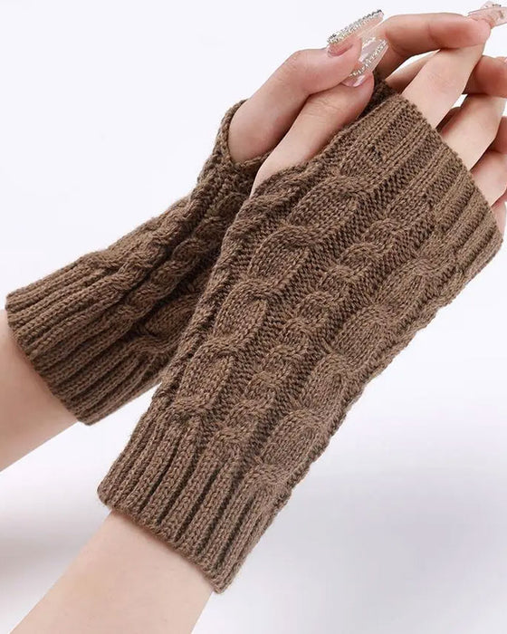 Flätstickade Fingerlösa Handskar