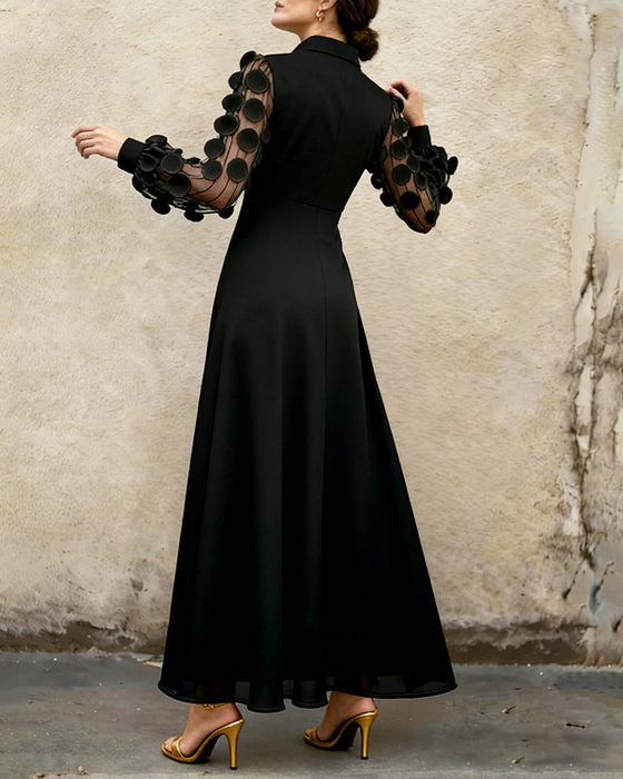 Elegant Klänning Med Modernt V-Ringning