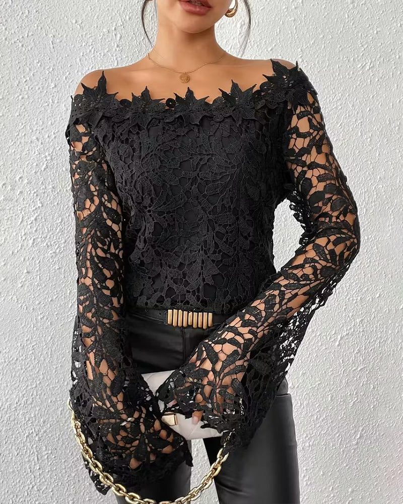 Modig Axelfri Virkad Blus