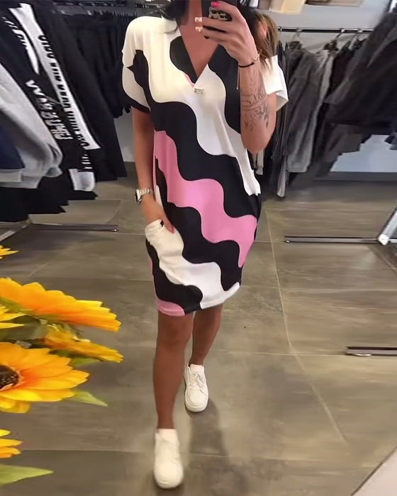 klänning V-ringad vågtryck