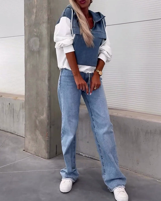 Avslappnad luvtröja med lapptäcke i denim med dragkedja