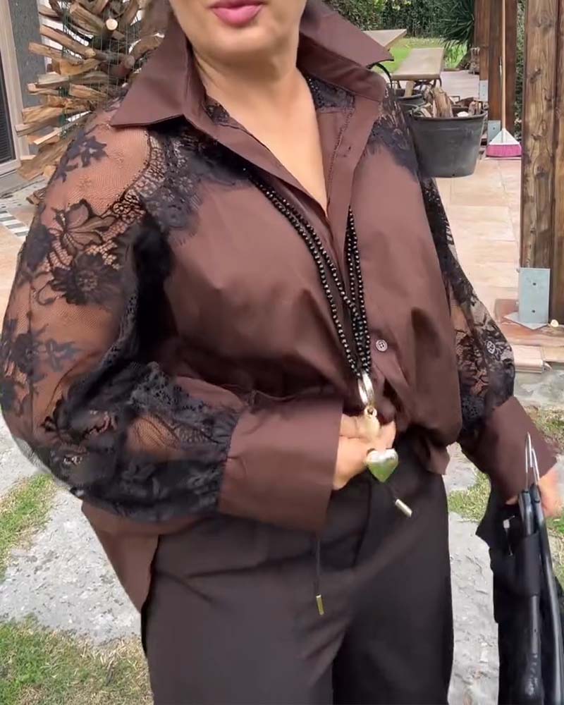 Sexig Skjorta Med Lapptäcktsdetaljer Och Krage