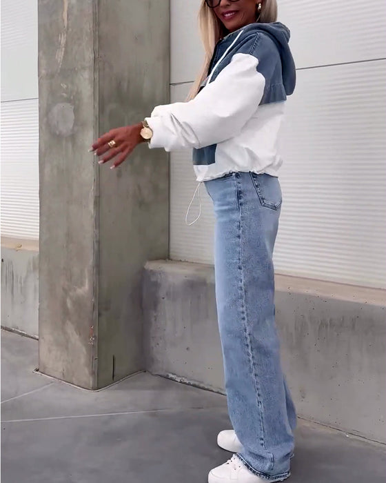 Avslappnad luvtröja med lapptäcke i denim med dragkedja