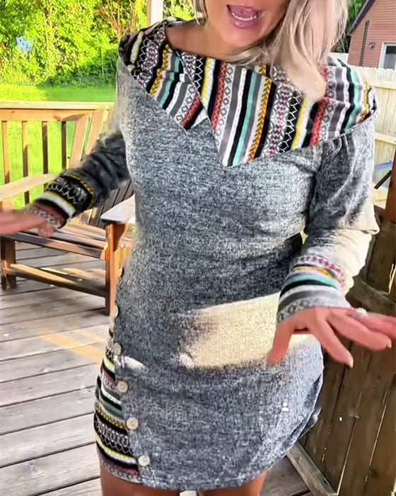 Klänning i retrostil med knapptryck