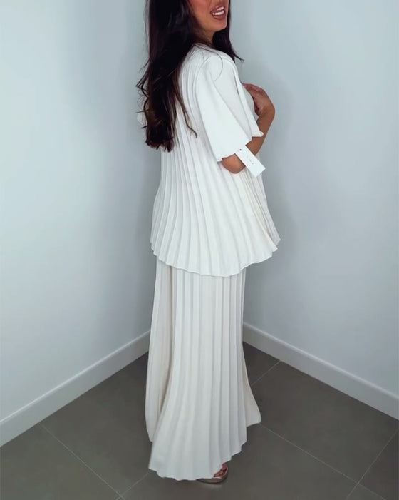 Enfärgade plisserade lösa set