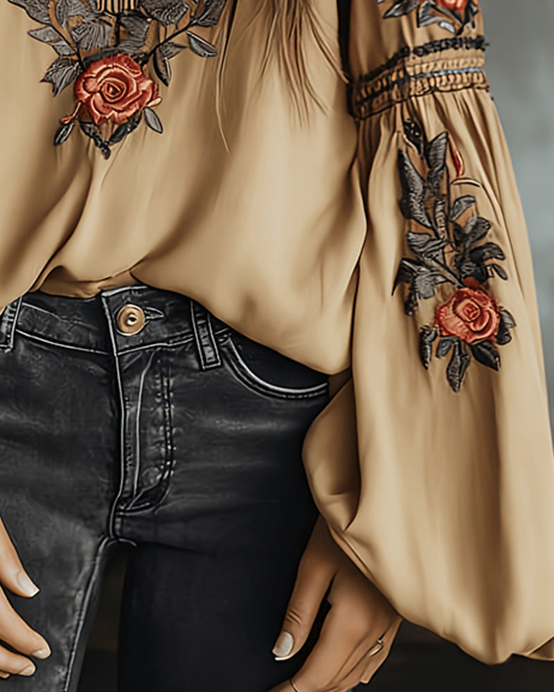 Blus Rosetryck V-Hals Bohemisk