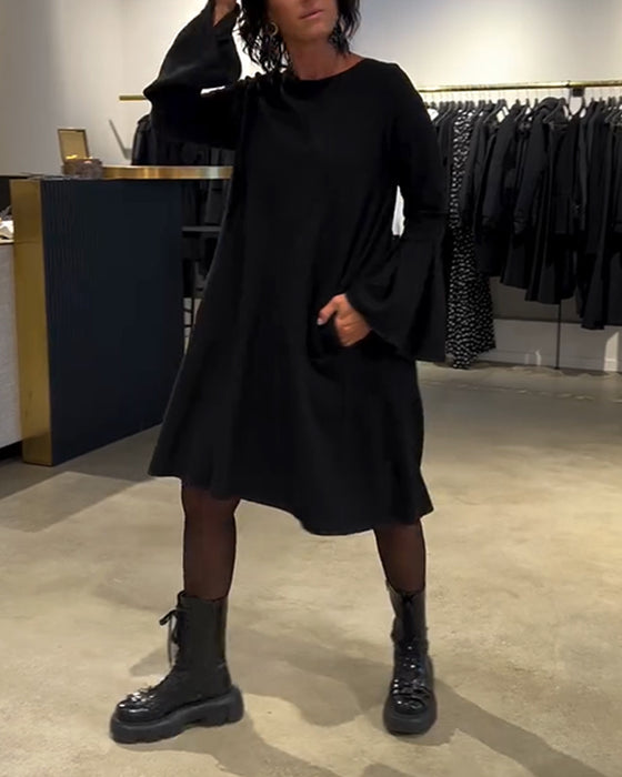 Klänning Enfärgad Flärpärm Rysch