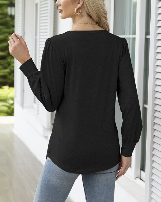 Avslappnad enfärgad veckad topp med rund hals