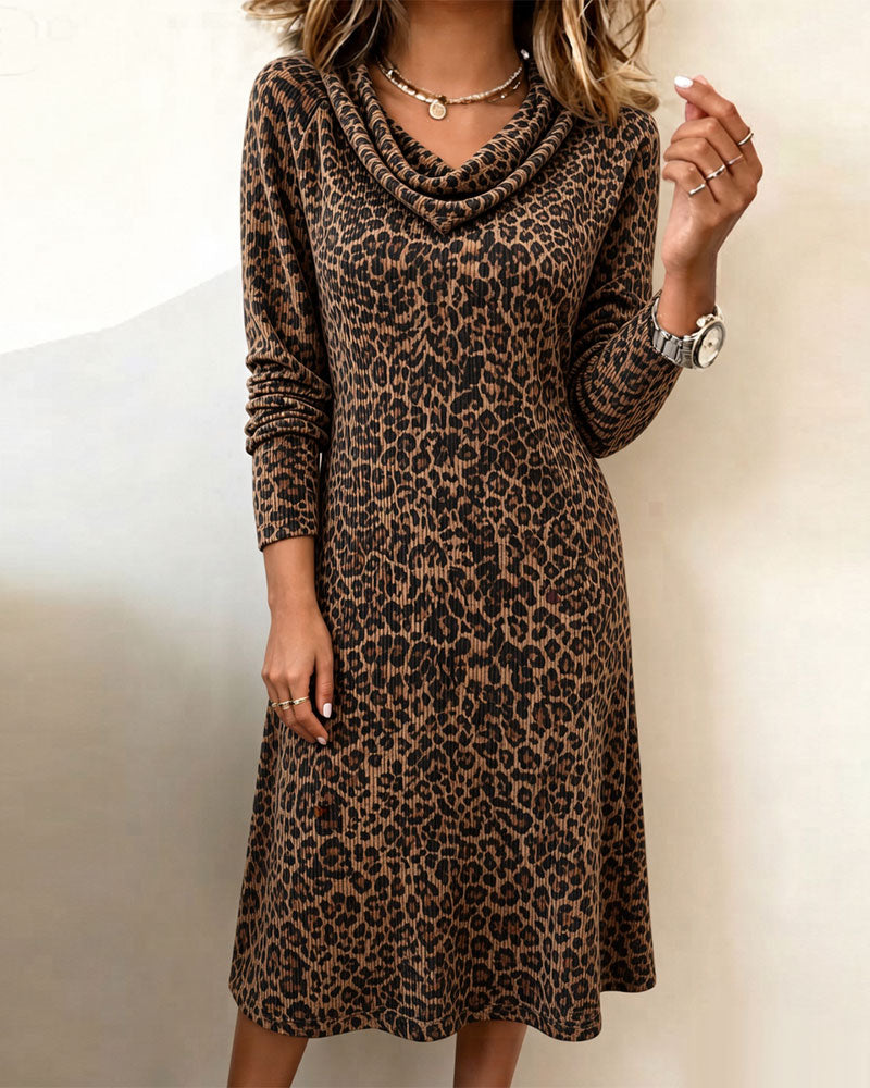 Klänning Slouchy Mock Neck Leopard Lång Ärm