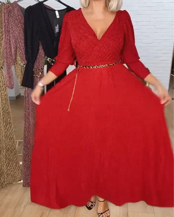 Stilfull Klänning I Enfärgad Med V-Ringning
