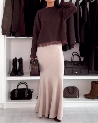 Pullover Med Spetspanel Och Rund Hals