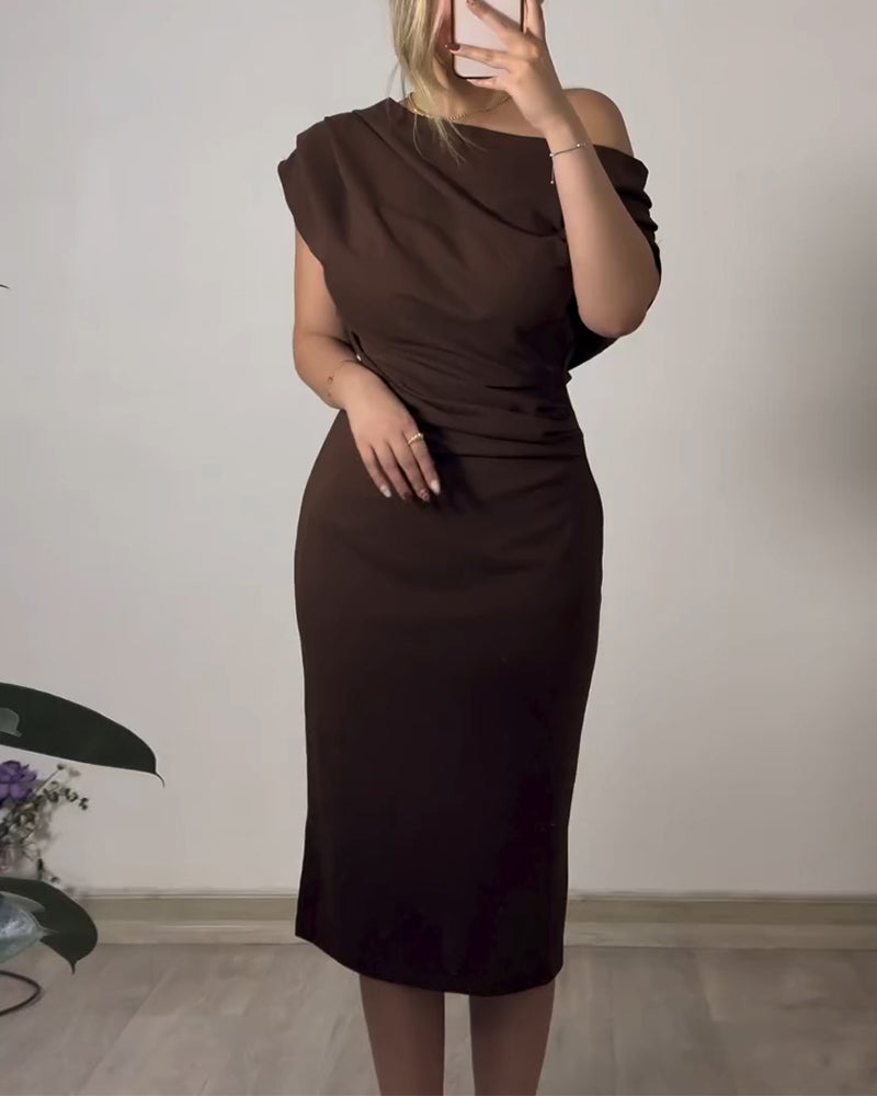 Klänning Av Skuldran Elegant