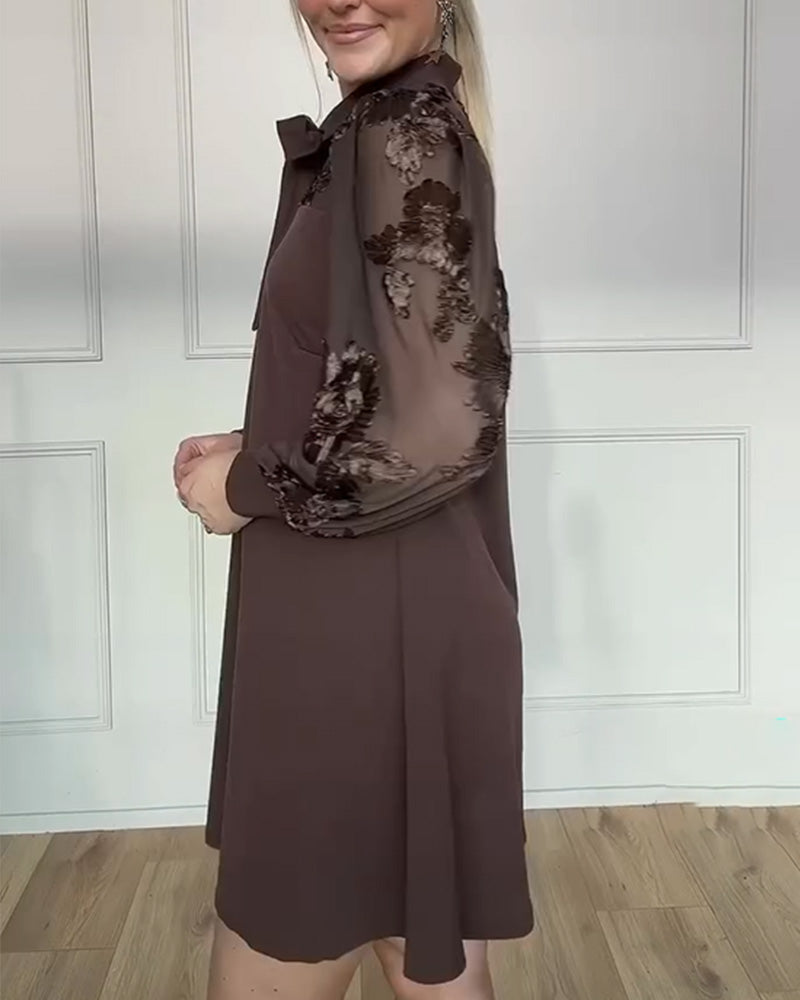 Klänning Med Långa Ärmar Och Snörning