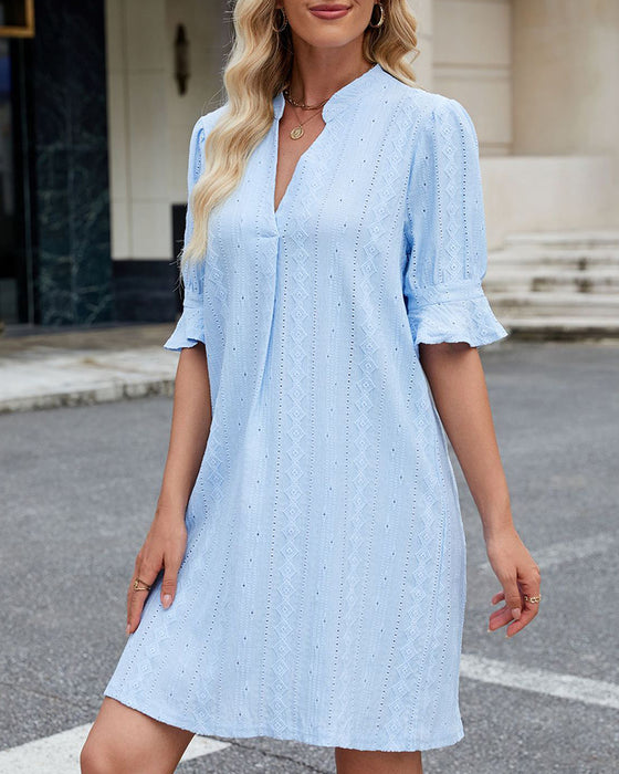 Klänning Enfärgad V-ringning