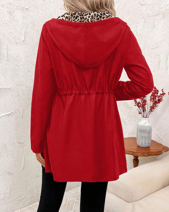 Kappa Med Huvad Omvänd Leopardtryck