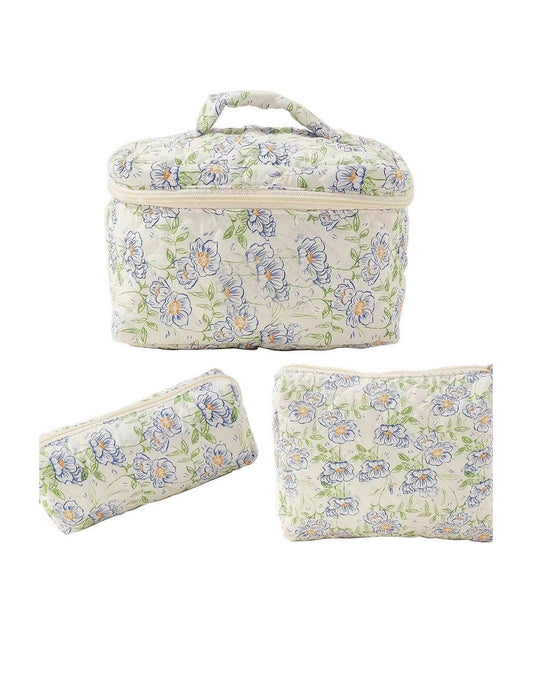 Set med kosmetikväska i tre delar