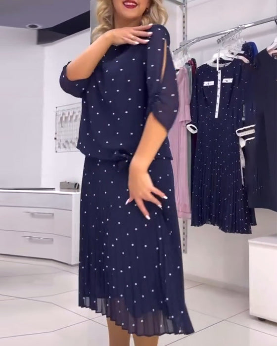 Vardagsklänning med rund hals, prickig