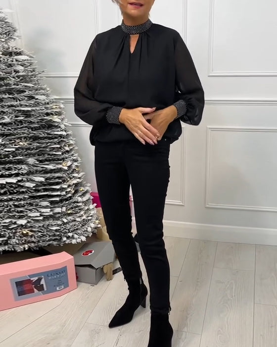 Moderiktig enfärgad blus med stativ krage patchwork och ihålig