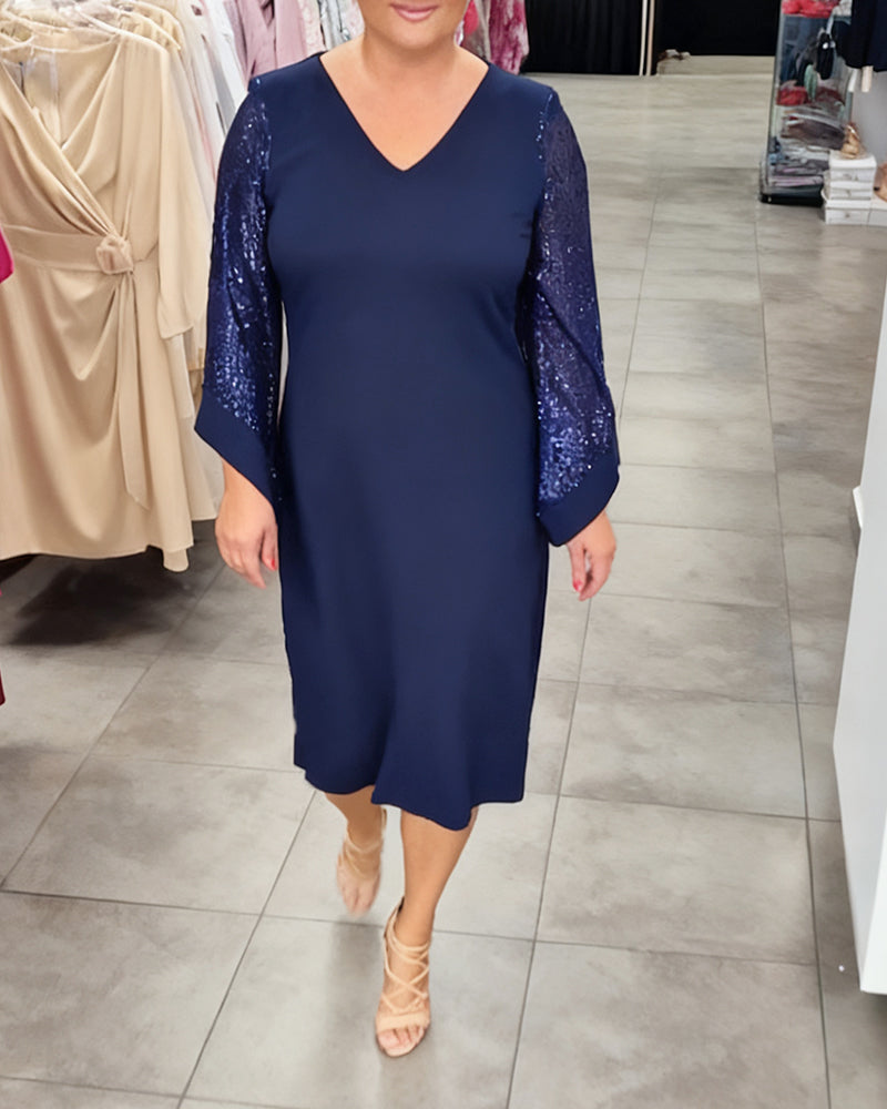 Elegant Lösittande Klänning Med V-Ringning