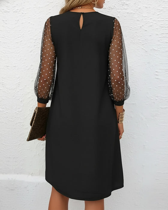 Klänning Med V-Krage Design, Nätstoff Och Slimmande Passform