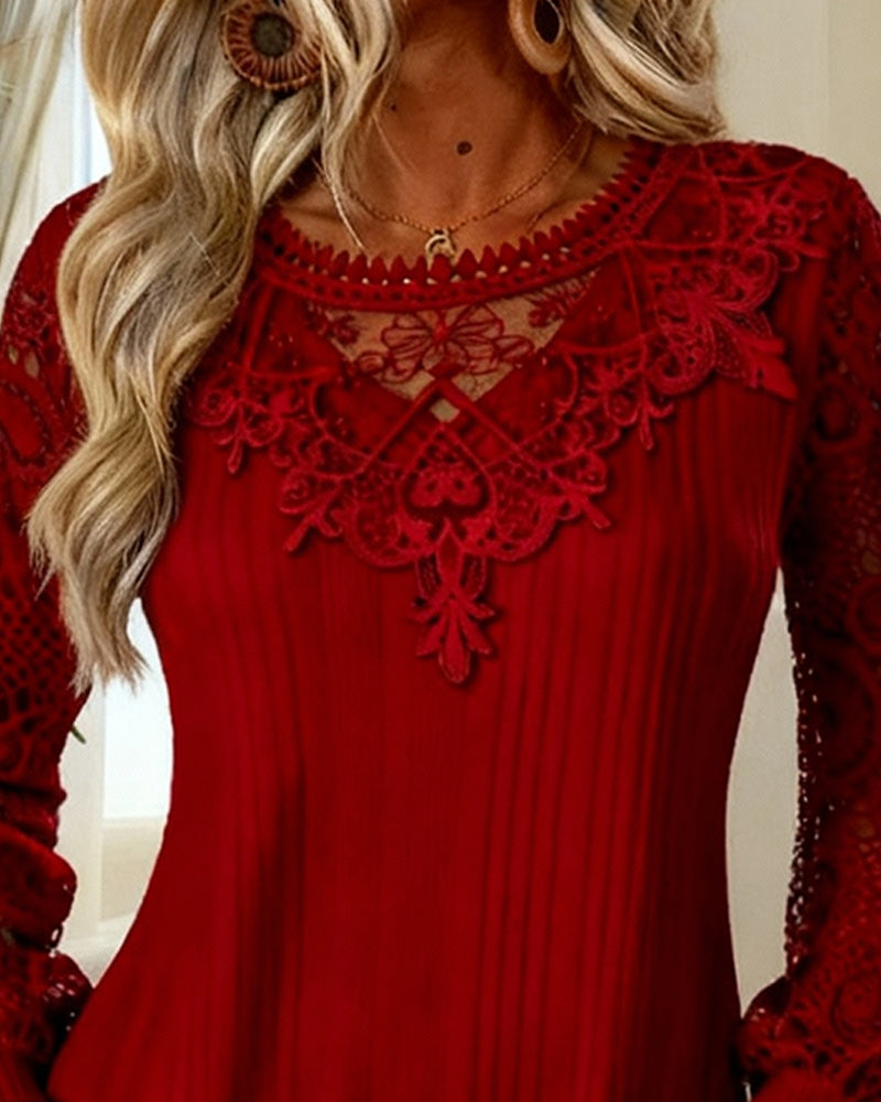 Enfärgad Topp Med Lapptäcktsdetaljer Och Ribbstruktur