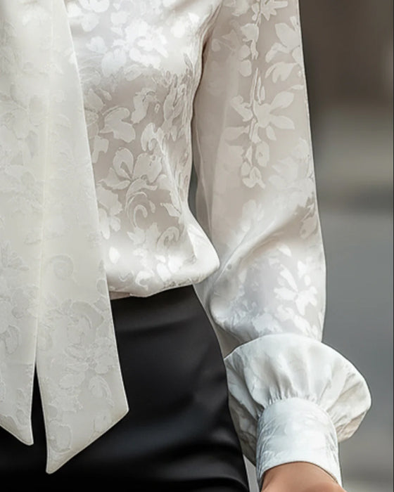 Enfärgad Blus Med Band Och Pendlingsmångsidighet