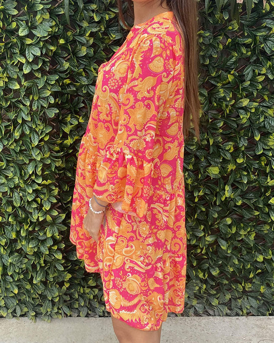 3/4-ärm klänning med v-ringning