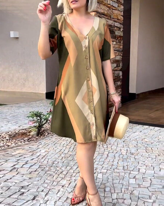 Skjortklänning med v-ringning och korta ärmar