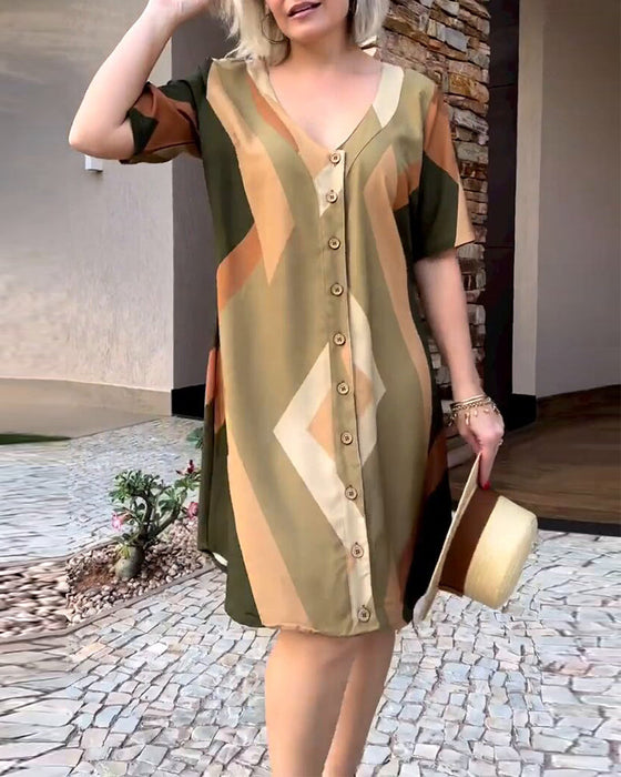 Skjortklänning med v-ringning och korta ärmar