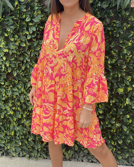 3/4-ärm klänning med v-ringning