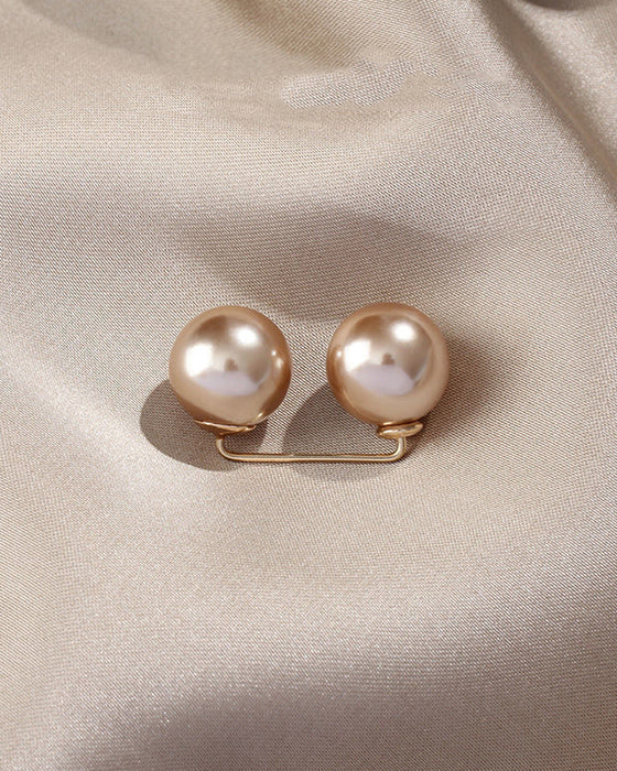 Pärlbrosch i 2 stilar