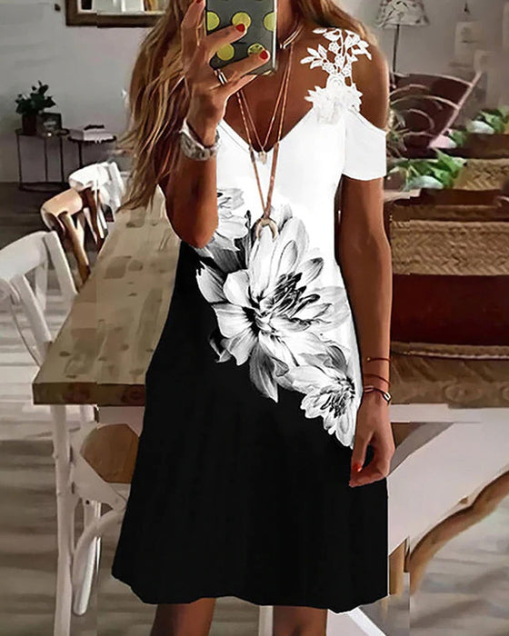 Blommig strandsolklänning