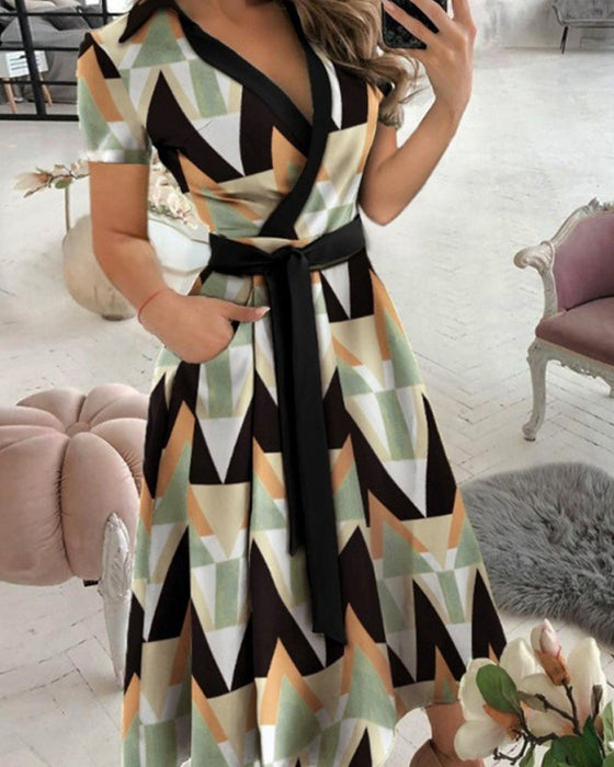 Kortärmad A-line klänning