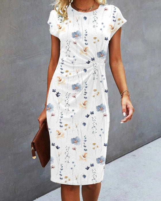 Blommig klänning med korta ärmar
