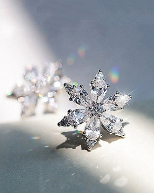 Snöflinga blomma zirkon örhängen