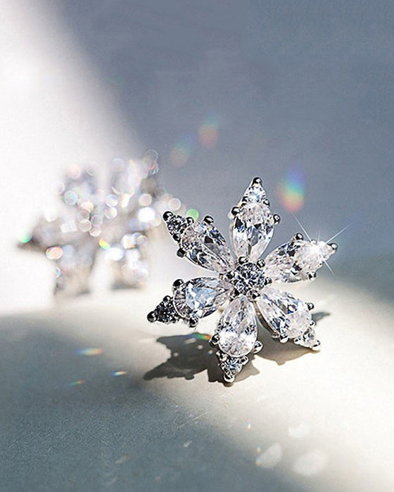 Snöflinga blomma zirkon örhängen