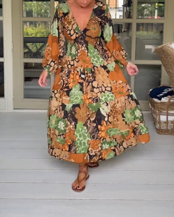 V-ringad långärmad klänning