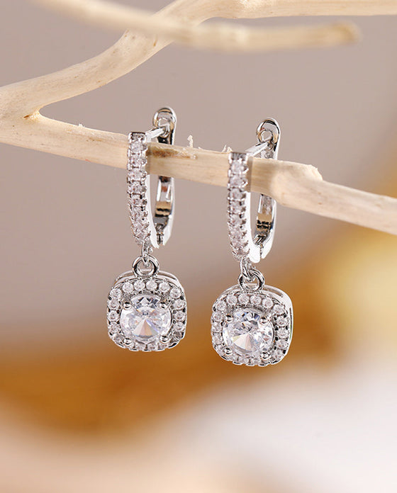 Orhängen med zirconia